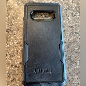 Otter box galaxy s10+ phone case